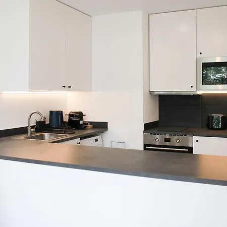 Charming With Private Terrace 11th *